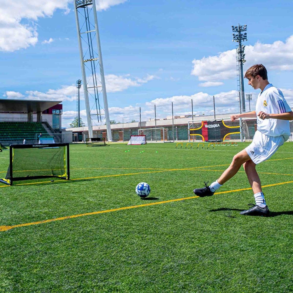 BazookaGoal Marco Sólido Original para Fútbol - Portería Mini Plegable para Niños y Adultos - Porta GOL Fácil de Montar y Estable (1,20 x 0,75 m)
